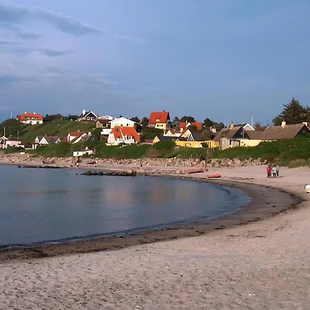Idyllic Wooden With Fireplace Near Tisvilde 펜션 *